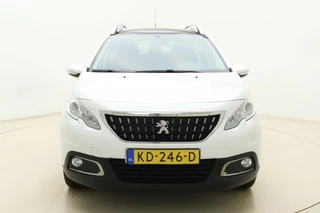 Peugeot 2008 1.2 PureTech Blue Lion 110pk | Navigatie | Panoramadak | Airco | Cruise Control | Parkeersensoren Achter | Bluetooth | Mistlampen / 7