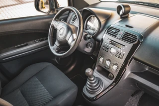 Suzuki Splash 1.0 VVT Exclusive EASSS / 43