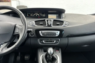 Renault Scénic 1.2 TCe Bose / 17