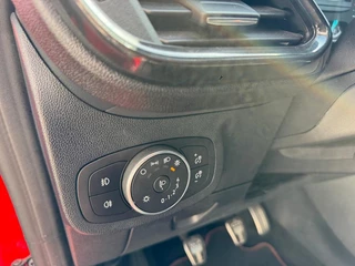 Ford Fiesta 1.0 Ecoboost ST-Line Panoramadak Carplay Winterpakket Led Navigatie / 37