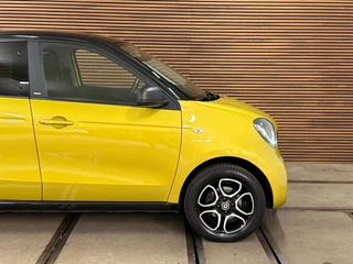 Smart Forfour 1.0 Passion | Automaat | Carplay | Cruise Control | LED | Bicolor | Camera | Lichtmetalen velgen 15 Inch / 18