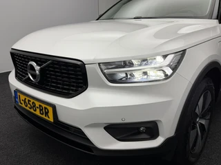 Volvo XC40 1.5 T4 Recharge R-Design Expression | Trekhaak | Leer | Stoel/Stuurverwarming | Camera / 2