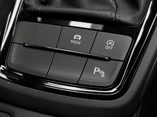 Skoda Kamiq 1.5 TSI 150 PK ACT Sport Business | Camera | Carplay | Stoelverwarming | Climate Control | Automaat / 29