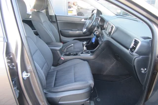 Kia Sportage 1.6 GDI DynamicLine Navi, Camera, Stoelverw. Trekhaak / 29