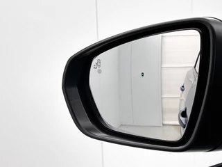 Peugeot 5008 1.2 PureTech Allure | 7 Persoons | Camera | Cruise | CarPlay | Navi / 23
