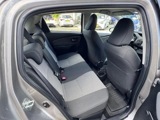 Toyota Yaris 1.5 Hybrid ASPIRATION 4S-BANDEN NAVI CRUISE CLIMA CAMERA BLUETOOTH NL-AUTO DEALER ONDERHOUDEN! / 16