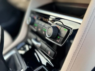 BMW 2 Serie Active Tourer 218i High Executive I Navigatie I Camera I Trekhaak I HUD I LED / 37
