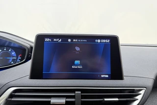 Peugeot 3008 1.2T Allure | 130PK | Trekhaak | Stoelverwarming | Parkeercamera | Parkeersensoren Voor & Achter | / 27
