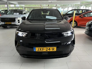 Opel Mokka 1.2 Turbo 145Pk Hybrid GS Automaat | Climate control | Achteruitrij Camera | Elektrisch Pakket | Apple Carplay/Android Auto | Cruise control | Verwarmbaar stuurwiel | 17"LM-Velgen / 46