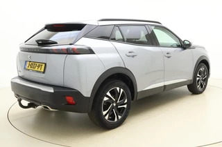 Peugeot 2008 1.2 PureTech Blue Lease Allure 130 PK | Handgeschakeld | Trekhaak | Navigatie | Climate Control | Airco | Cruise Control | Camera | Licht Metalen Velgen / 2