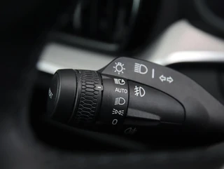 Volvo V60 2.0 T6 Plug-in hybrid AWD Ultra Bright | SOH 99% | Long Range / 38