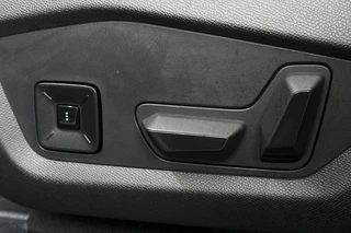 Peugeot e-5008 GT Avantage 73 kWh 7p Leder Stoelventilatie Stoelverwarming 360 Camera Keyless / 21