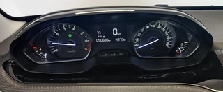 Peugeot 2008 1.2 Style / 11