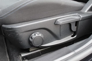 Ford Focus Wagon 1.0 EcoBoost Active Business | Trekhaak | Cruise Control | Winter Pack / 24