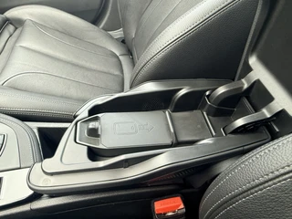 BMW X1 xDrive20i High Executive  | Afn. trekhaak | Pano | LED | Leder | Sportstoelen | Apple/Android | Stoelverwarming / 29