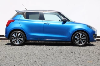 Suzuki Swift 1.0 Stijl Smart Hybrid / 11