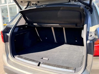 BMW X1 X1 sDrive20i High Executive I Leer I Camera I Trekhaak / 29