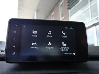 Dacia Sandero Stepway 1.0 TCe 90 Comfort | Automaat | Navigatie | Camera achter | Parkeersensoren voor en achter | Keyless entry en start | Lichtmetalen velgen | Airco | Dakrails | Led verlichting / 22