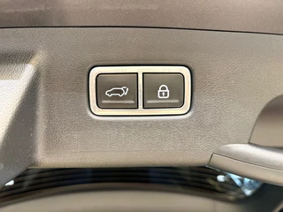 Kia SORENTO 1.6 T-GDI Plug-in Hybrid 4WD ExecutiveLine 7persoons / Panoramadak / 360 camera / head-up /dealer onderhouden / 28
