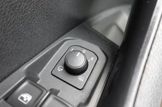 Škoda Karoq 1.5 TSI ACT Business Edition Plus  | LED | ACC | Camera | Trekhaak | CarPlay | Stoelverwarming | / 25
