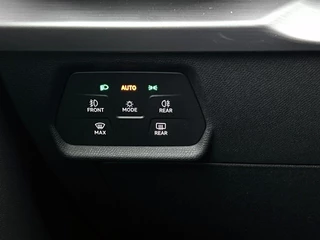 Seat Leon Sportstourer 1.5 eTSI Style | Automaat | Adaptive cruise | Stuur & stoelverwarming | Navigatie | Camera / 26