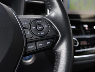 Toyota Corolla Touring Sports 1.8 Hybrid Business  | Navigatie | Stoelverwarming / 31