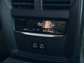 BMW 3-serie Touring 330e M sport ACC Trekhaak / 31