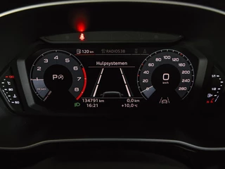 Audi Q3 35 TFSI Advanced | Panoramadak | Matrix LED | Camera | ACC | Virtual Cockpit | Apple CarPlay | Stoel-/stuurverwarming  | Navigatie | 18" | 1e Eig. / 17