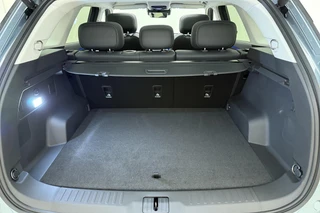 Jaecoo 7 1.5 TGDI SHS-P Exclusive Plug-in Hybride | Trekhaak | Lederen bekleding | Stoelverwarming-/ ventilatie | Glazen schuif-/kanteldak | Elektrische achterklep | 1500 KG trekgewicht / 11