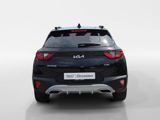 Kia Stonic 1.0 T-GDi MHEV GT-PlusLine Meest luxe uitvoering | 1e Eigenaar | Panorama dak | Dealer onderhouden | Cruise Control Adaptief | Carplay | Metallic lak | Fabrieksgarantie t/m 10-5-2030 + 3x 1 jaar* | NAP / 6