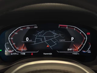 BMW X4 xDrive20i High Executive M-Sport Pano Camera Trekhaak HUD 21'' / 21