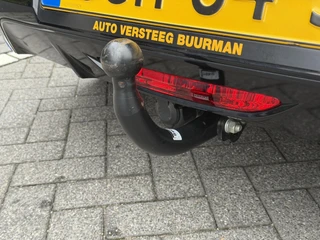 Peugeot 208 Allure 1.2 Hybrid 100PK e-DCS6 Automaat Trekhaak, Navigatie, Achteruitrijcamera, Keyless, Stoelverwarming, Apple Carplay, Android Auto / 12