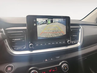 Kia Stonic 1.0 T-GDi MHEV DynamicPlusLine | Camera | Navi | Privacy Glass | Apple Carplay | Android Auto | Lichtmetalen Velgen | / 20
