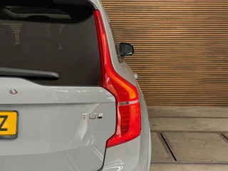 Volvo XC90 2.0 T8 Plug-in AWD Ultra Dark | Massage | Luchtvering | 22Inch | 7-Pers. | Pano |360°|H & K |Head-Up|Elektr Trekhaak / 44