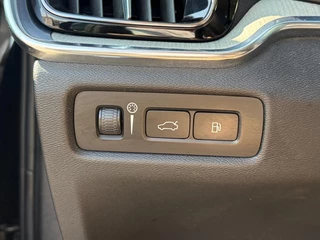 Volvo V60 2.0 T6 Recharge AWD Inscription LEER - NAVI - CRUISE / 36
