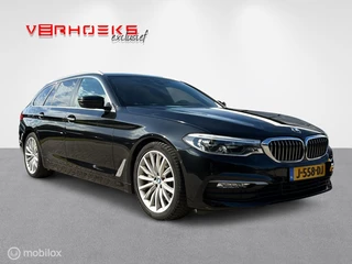 BMW 5-serie Touring 530i High Exec/Pano/Head Up/Leer/19"/LED / 4
