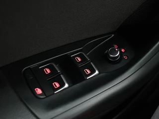 Audi Q3 1.4 TFSI CoD Automaat | Navigatie | Stoelverwarming / 21