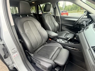 BMW X1 xDrive20i High Executive  | Afn. trekhaak | Pano | LED | Leder | Sportstoelen | Apple/Android | Stoelverwarming / 39