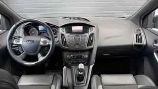Ford Focus 2.0 EcoBoost ST-3 2.0| Recaro | Schuifdak | RS | Bull-X | Nieuwe Turbo / 16