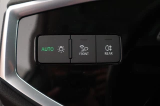 Audi Q3 45 TFSI e 245pk S-Tronic Pro Line Trekhaak Sportstoelen Stoelverwarming ACC Virtual Cockpit Navigatie / 16