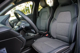 Renault Clio 1.0 TCe Intens | Rijklaar | Mirror Screen | Airco | Cruise Control | Parkeersensoren rondom | Camera | 1e eigenaar / 21