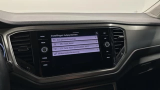 Volkswagen T-Roc 1.0 TSI Style Business CARPLAY NAVI ADAPTIEF CRUISE. / 45