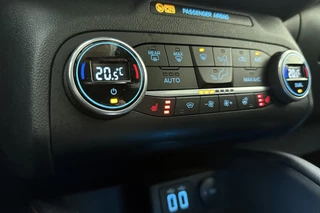 Ford Kuga 2.5 PHEV 225pk Automaat ST-Line X | Navigatie | Panoramisch schuif/kanteldak | Trekhaak 1500kg | Lederen bekleding | Head-up display | Stoel- en stuurverwarming | Keyless | Achteruitrijcamera / 32