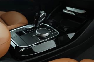 BMW X3 xDrive30e High Executive  360°cam, Stoelverwarming, Volleder, Carplay, interieur voorverwarming/(koeling) / 30