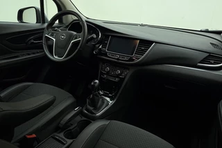 Opel Mokka X 1.4 Turbo 140pk Innovation | Navigatie | Achteruitrijcamera | Parkeersensoren | Keyless | Climate control | Cruise control | Extra getint glas | Lichtmetalen velgen / 17