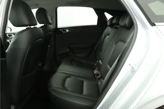 Kia Ceed 1.4 T-GDi ExecutiveLine  - Panoramadak - Stoelverwarming/Verkoeling - Achteruitrijcamera - Trekhaak - All season Banden - Virena Zekerheidspakket t.w.v. €895,- / 29