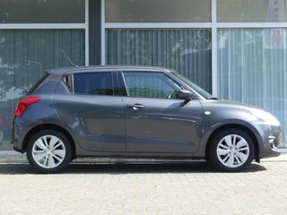 Suzuki Swift 1.2 Select AUTOMAAT Airco, All Season Banden, Camera, Apple Carpl/Android auto / 4