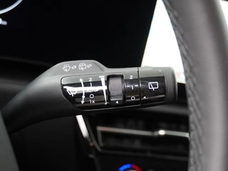 Kia Niro 1.6 GDi Hybrid DynamicLine  - Navigatie - Achteruitrijcamera - Apple & Android Carplay - Climate Control - -Fabrieksgarantie tot 04-2032 / 26