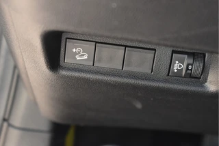 Jeep Avenger 1.2 Longitude Infotainment & Convenience pack | Keyless | DAB | Camera | Nav | Carplay | ADAS | Full LED | 4-Seasons / 44