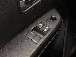 Suzuki Ignis 1.2 Smart Hybrid Select Achteruitrijcamera, Stoelverwarming, Airco, Bluetooth / 30